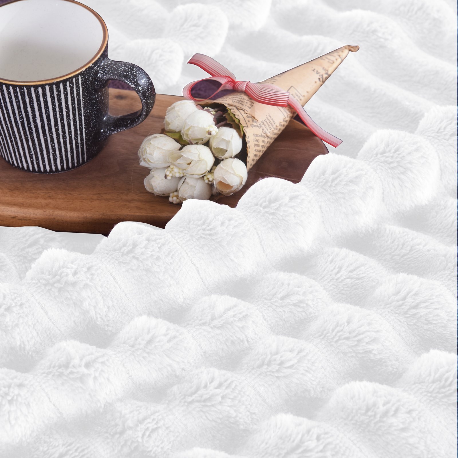 Κουβέρτα Λευκή Flannel Fleece Ριγέ Ημίδιπλη 160x220 KLZ-52 - Image 3